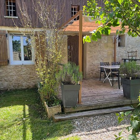 Gite " Suzon" A Peyroutas Vignonet St Emilion Exterior photo