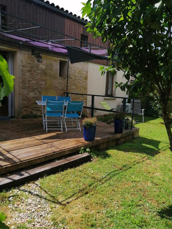 Gite " Suzon" A Peyroutas Vignonet St Emilion Exterior photo