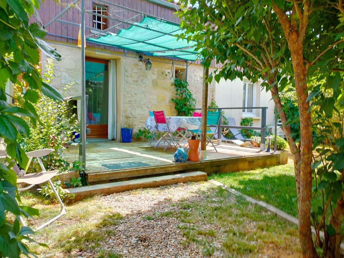 Gite " Suzon" A Peyroutas Vignonet St Emilion Exterior photo